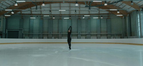 Master Adult Ice Skating: Tips for Beginner Figure Skaters