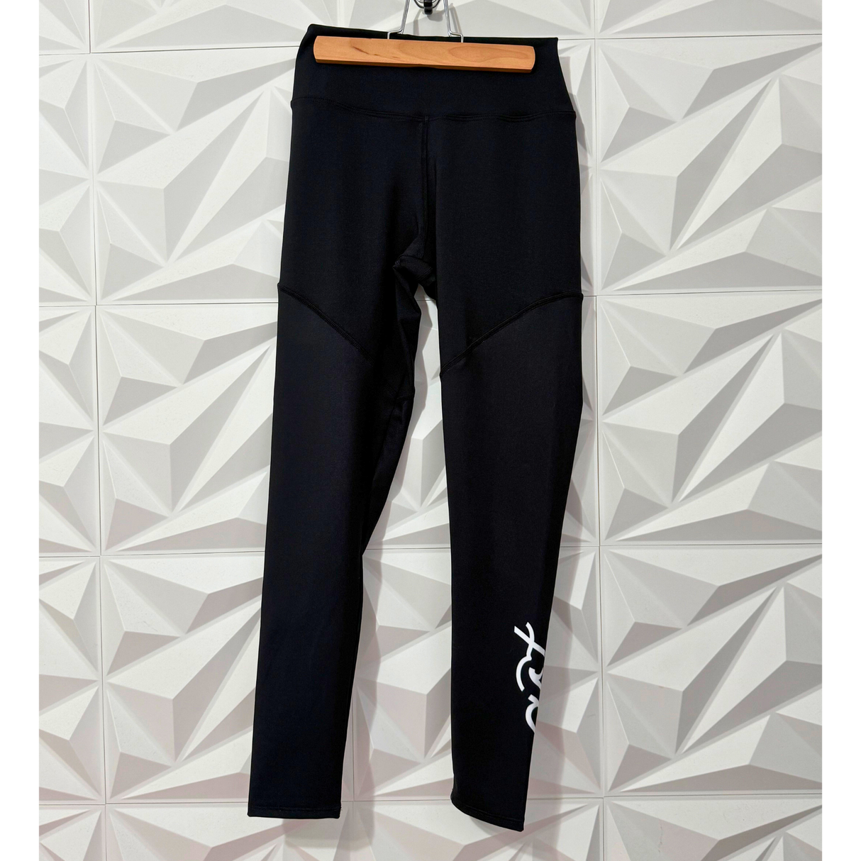 AST Compression Leggings - Black Ice Base - L