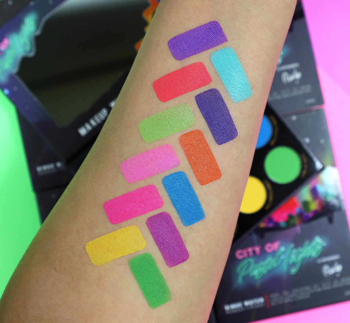 City of Pastel Lights - 12 Pastel Pigment & Eyeshadow Palette