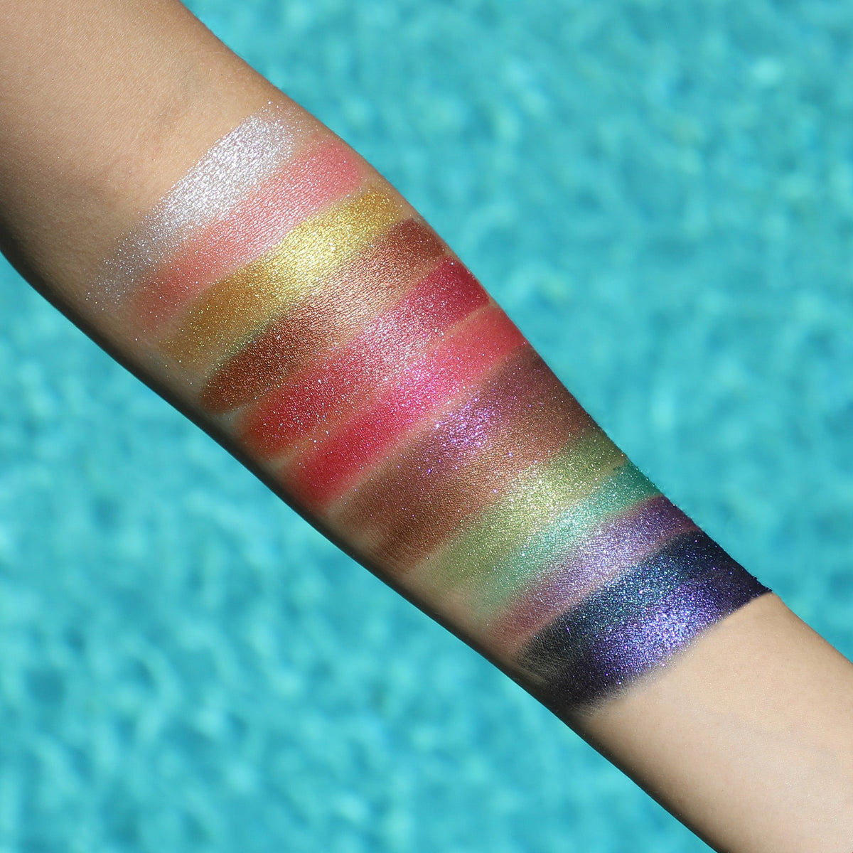 United Shimmerdom - 21 Shimmer Eyeshadow Palette
